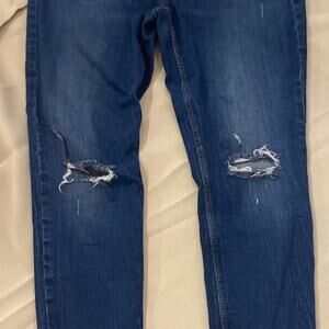 Old Navy rockstar super skinny denim size 14 inseam is  27 inches.
